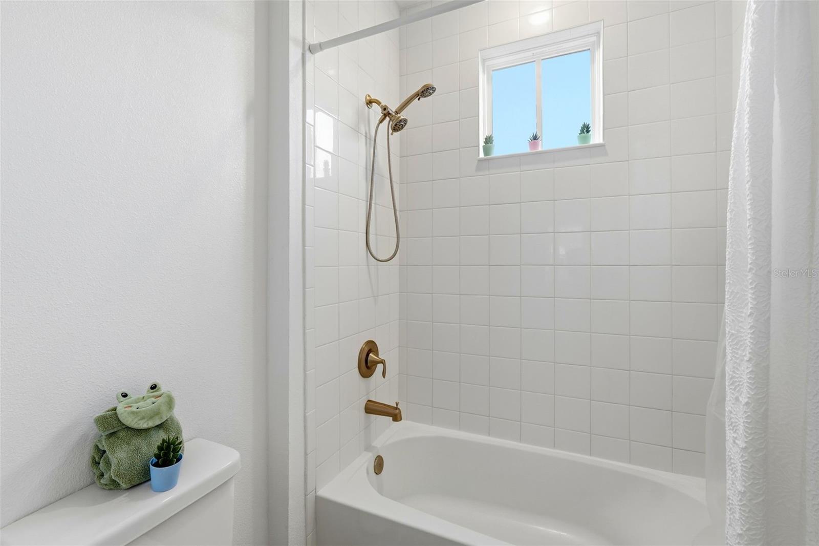 CELEBRATION ISLAND VILLAGE PH 1B - Residential Lease