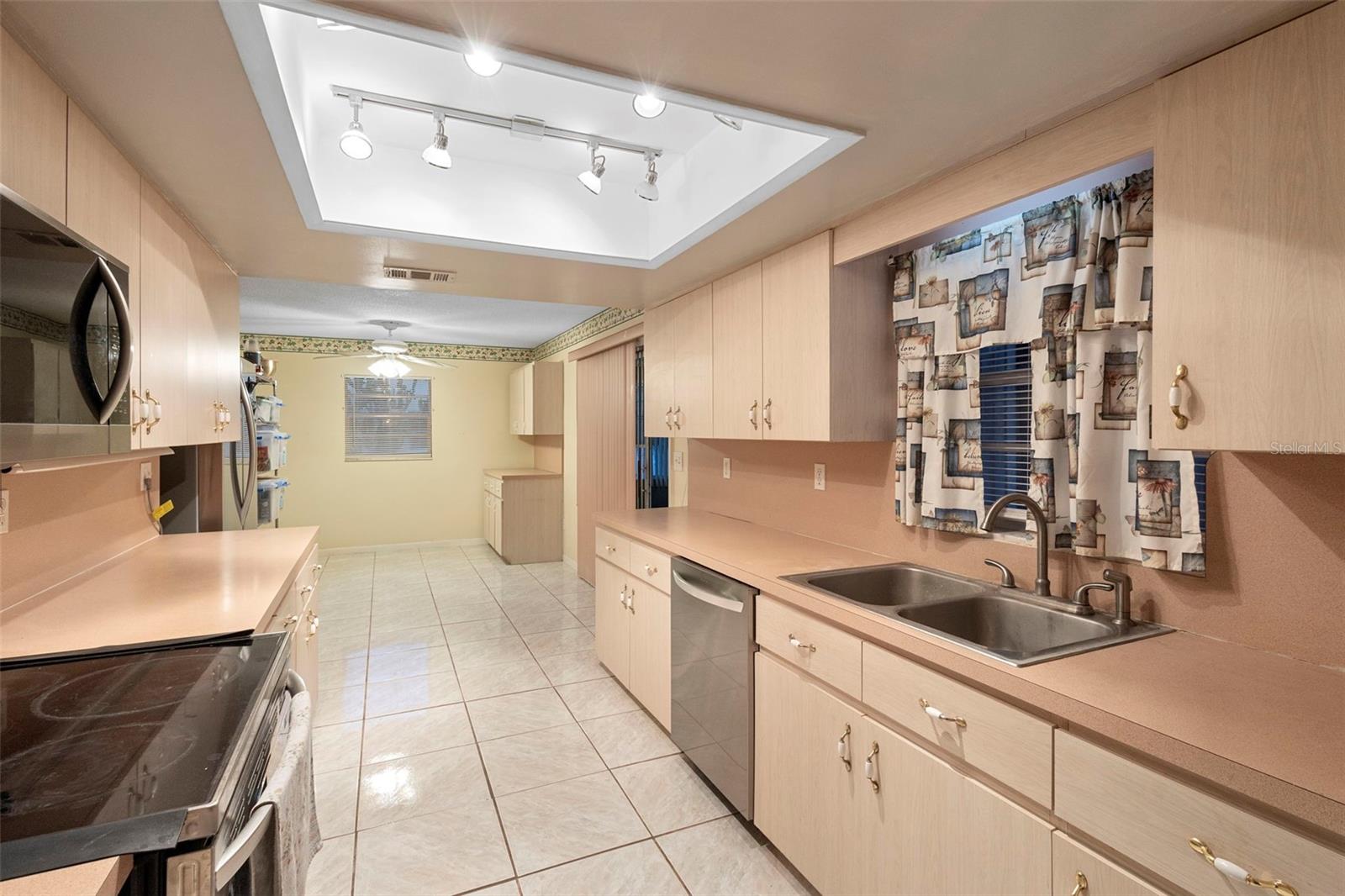 630 GRAND PLAZA DRIVE