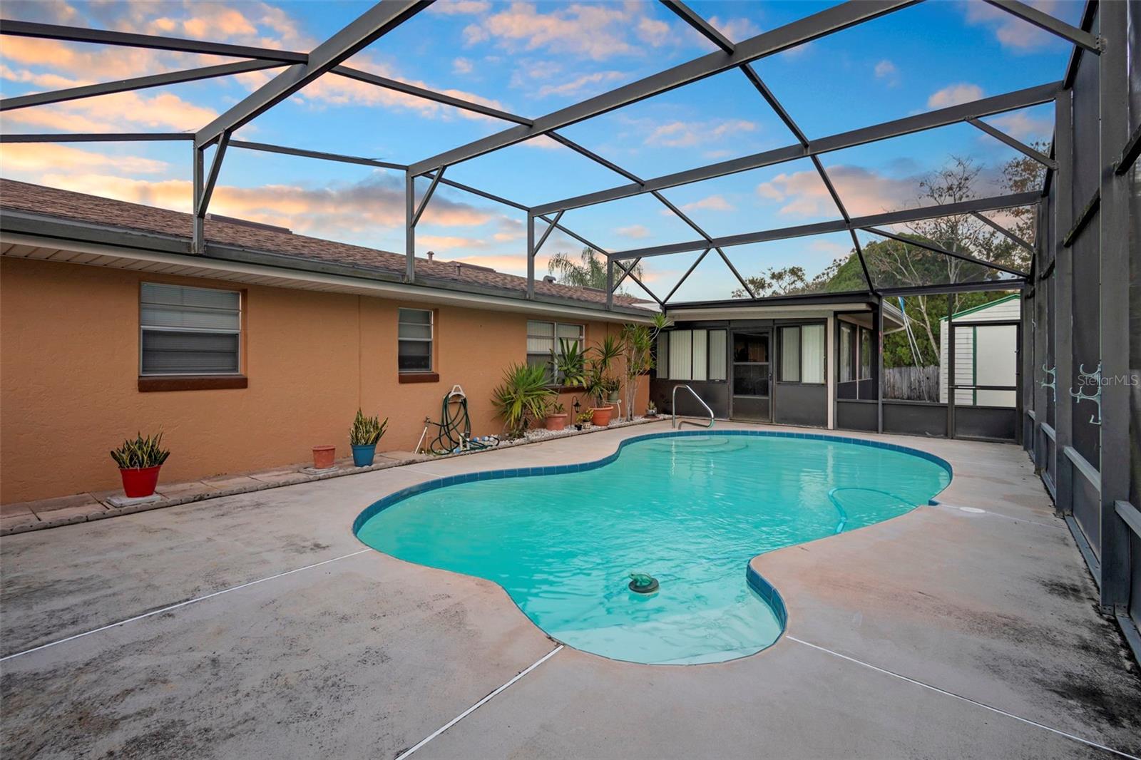 BREEZEWOOD PARK UNIT 06 - Residential