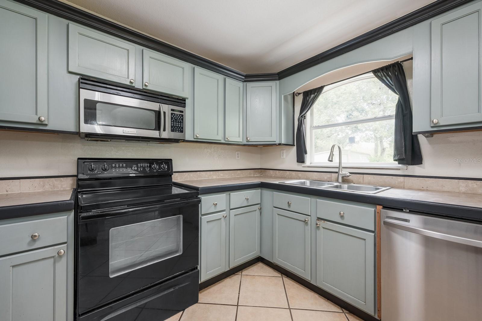 PLANTATION ESTATES UN 35 - Residential