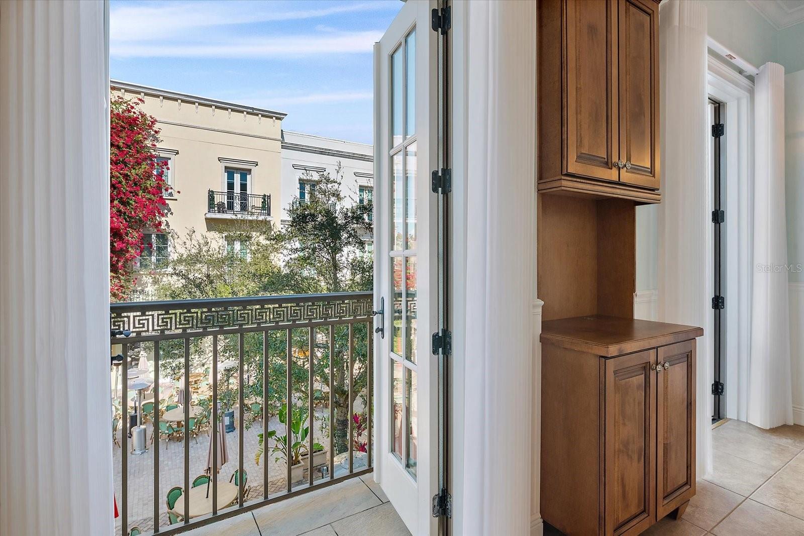 445 N ORANGE AVENUE 210