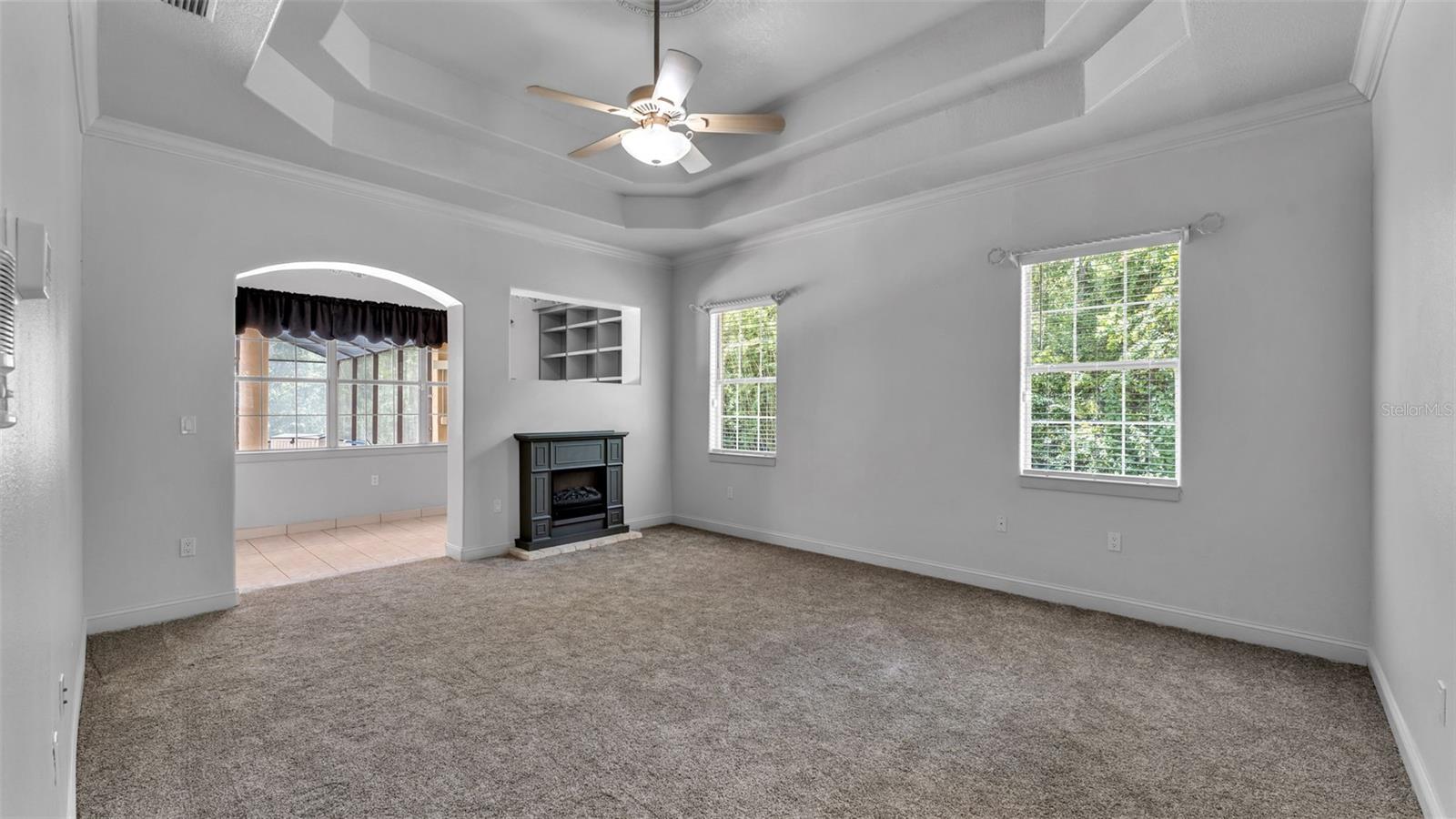 LAKELAND ACRES - Residential