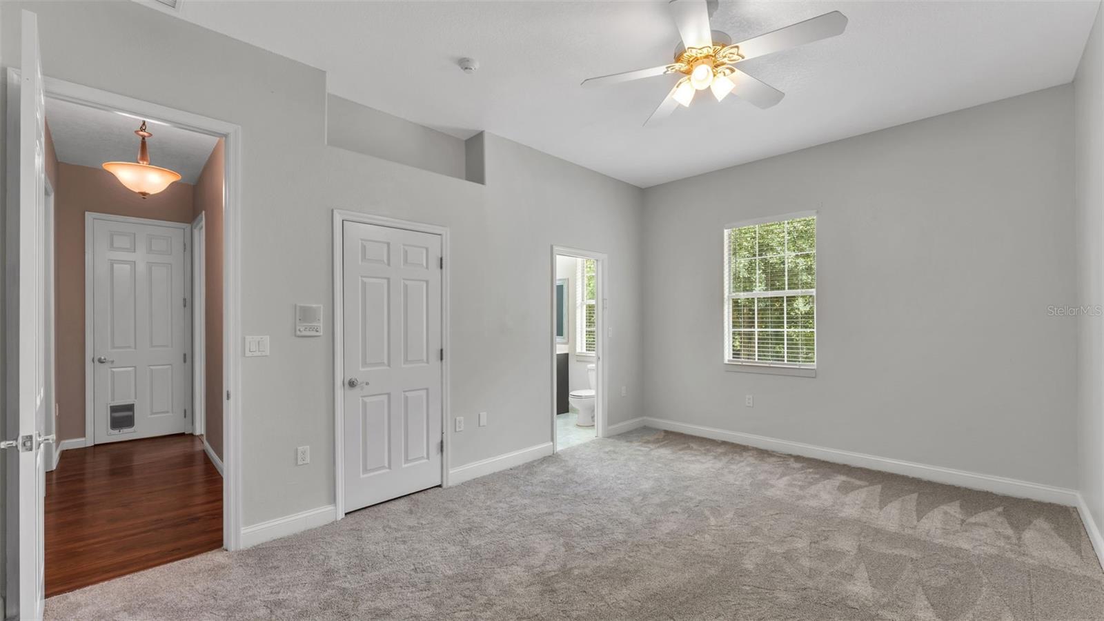 LAKELAND ACRES - Residential