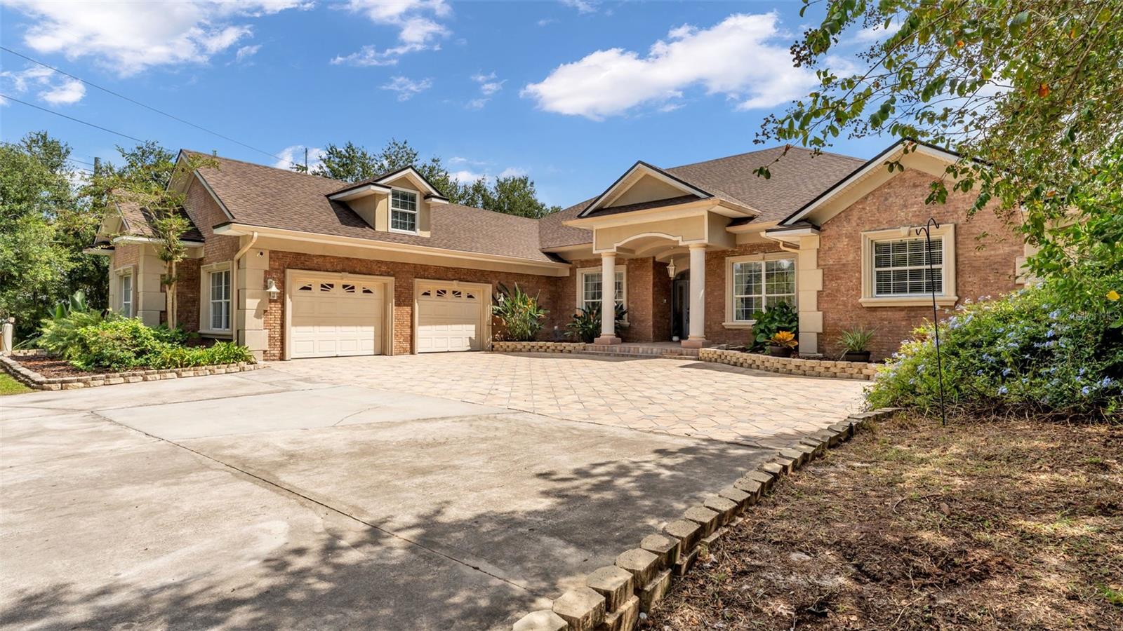 LAKELAND ACRES - Residential