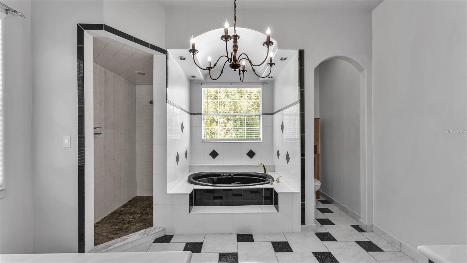 LAKELAND ACRES - Residential