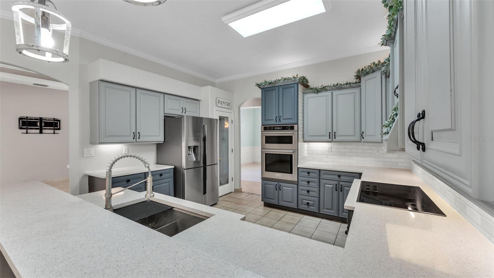 LAKELAND ACRES - Residential