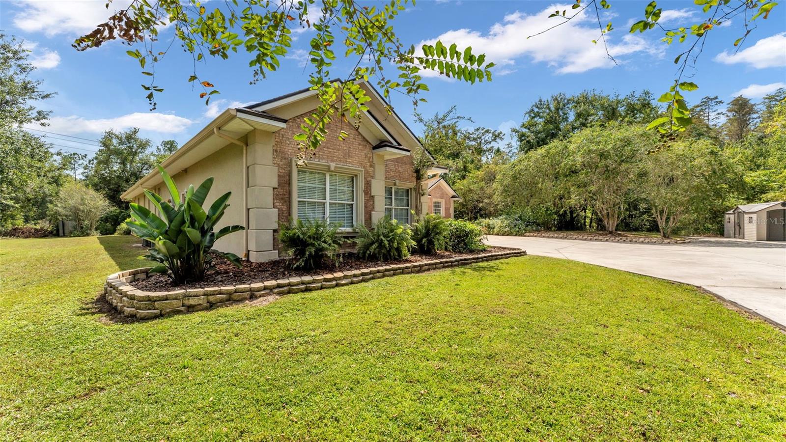 LAKELAND ACRES - Residential