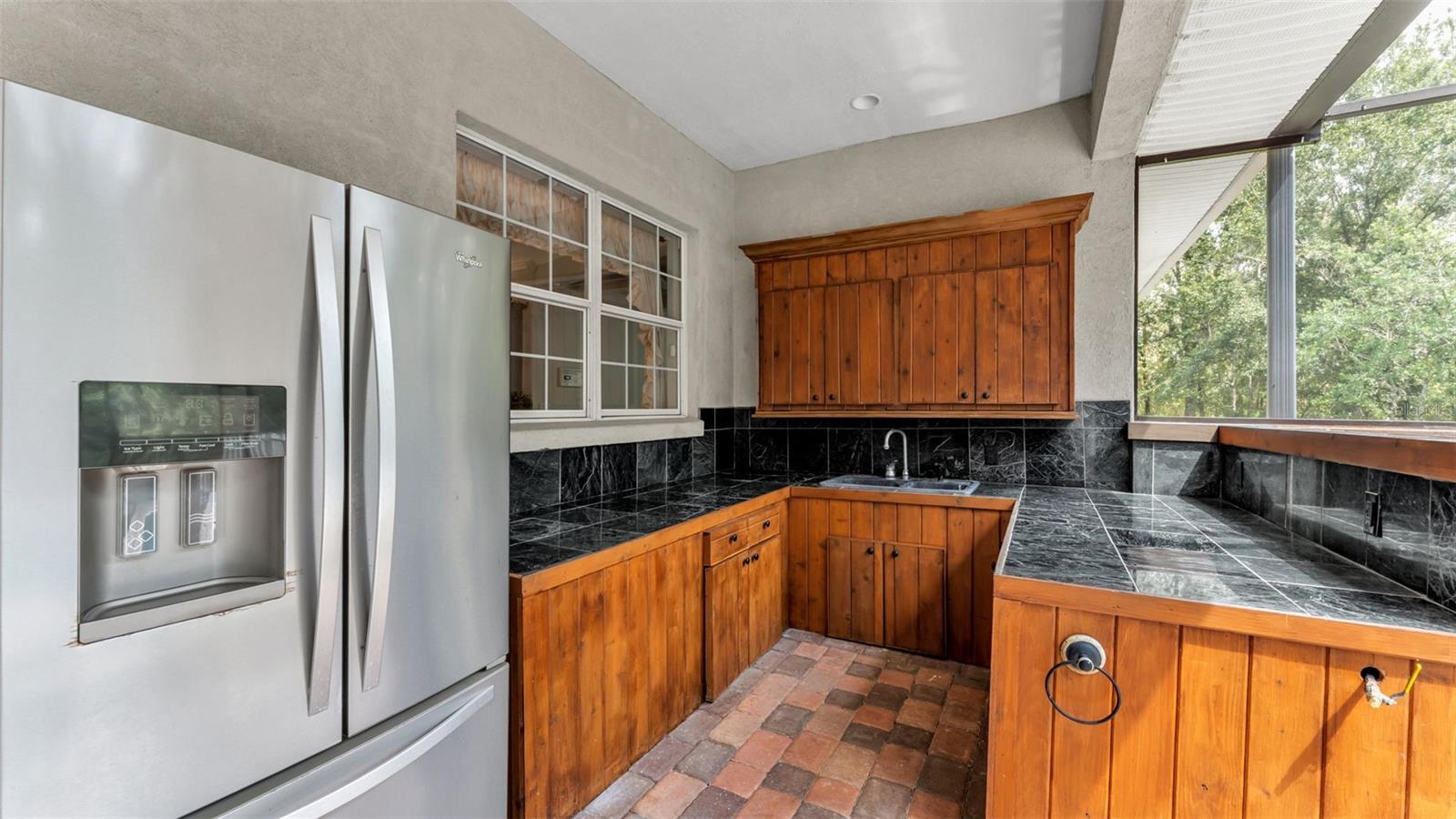 LAKELAND ACRES - Residential