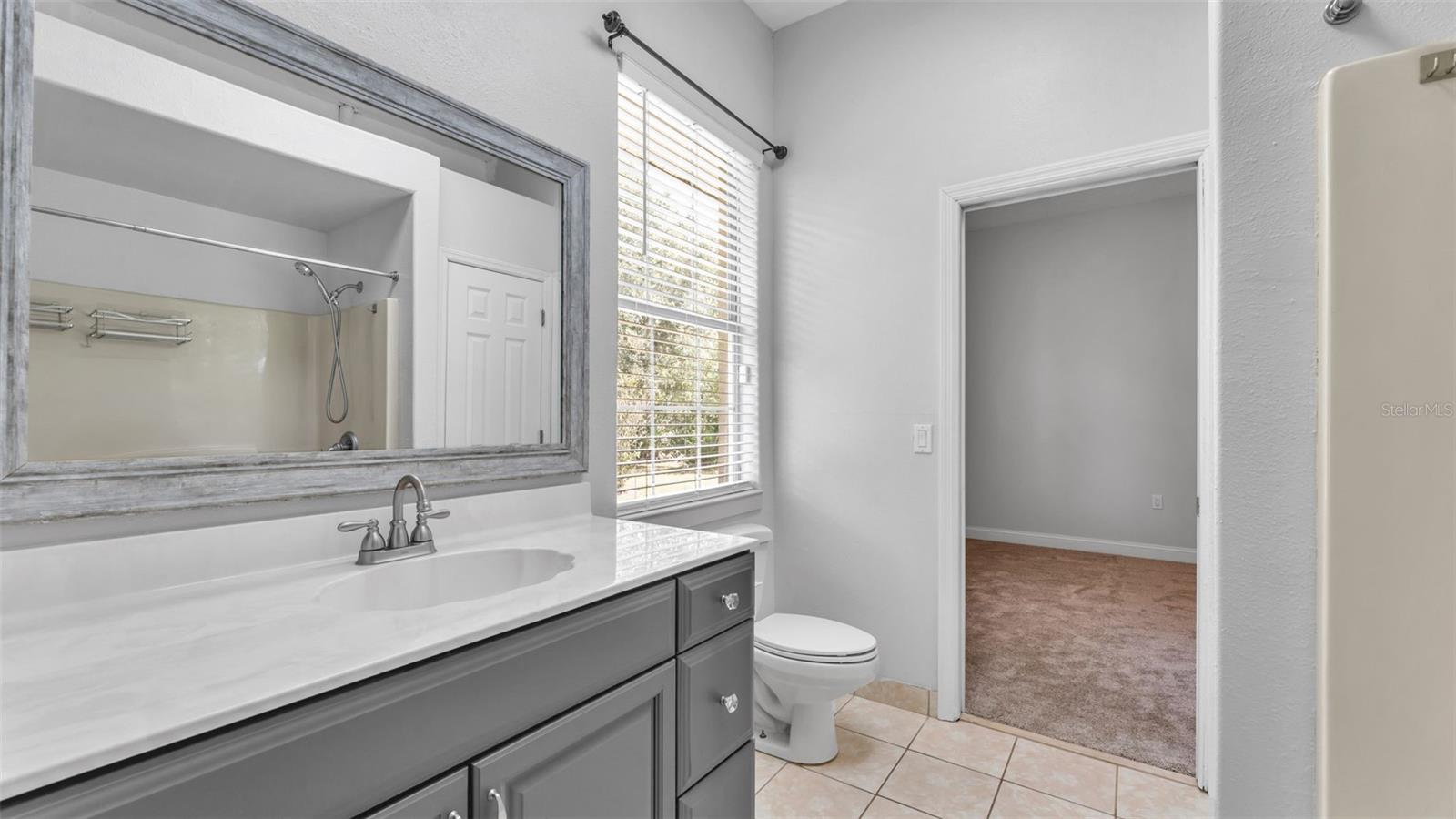LAKELAND ACRES - Residential