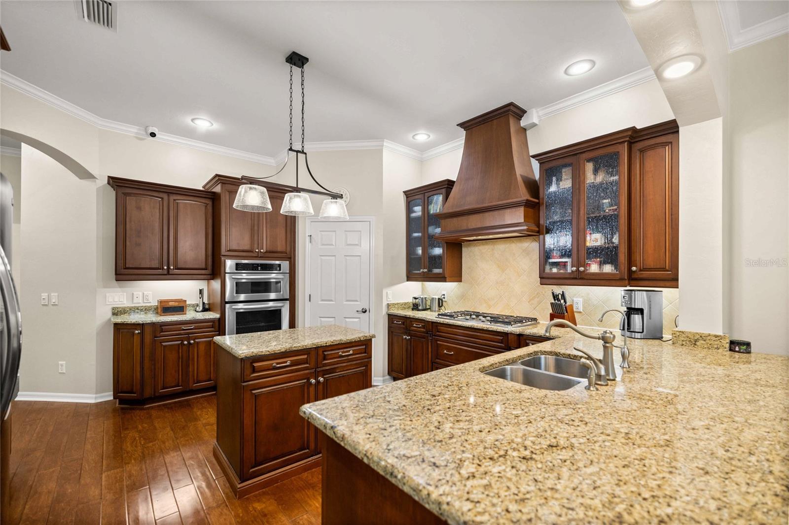 HP/MARKET SQUARE - Residential