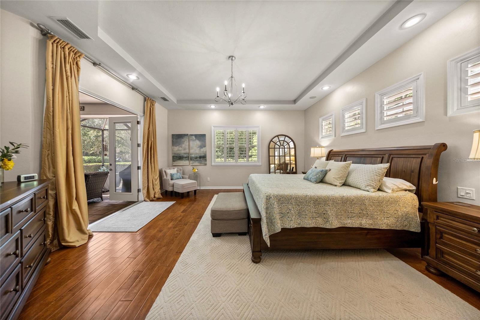 HP/MARKET SQUARE - Residential