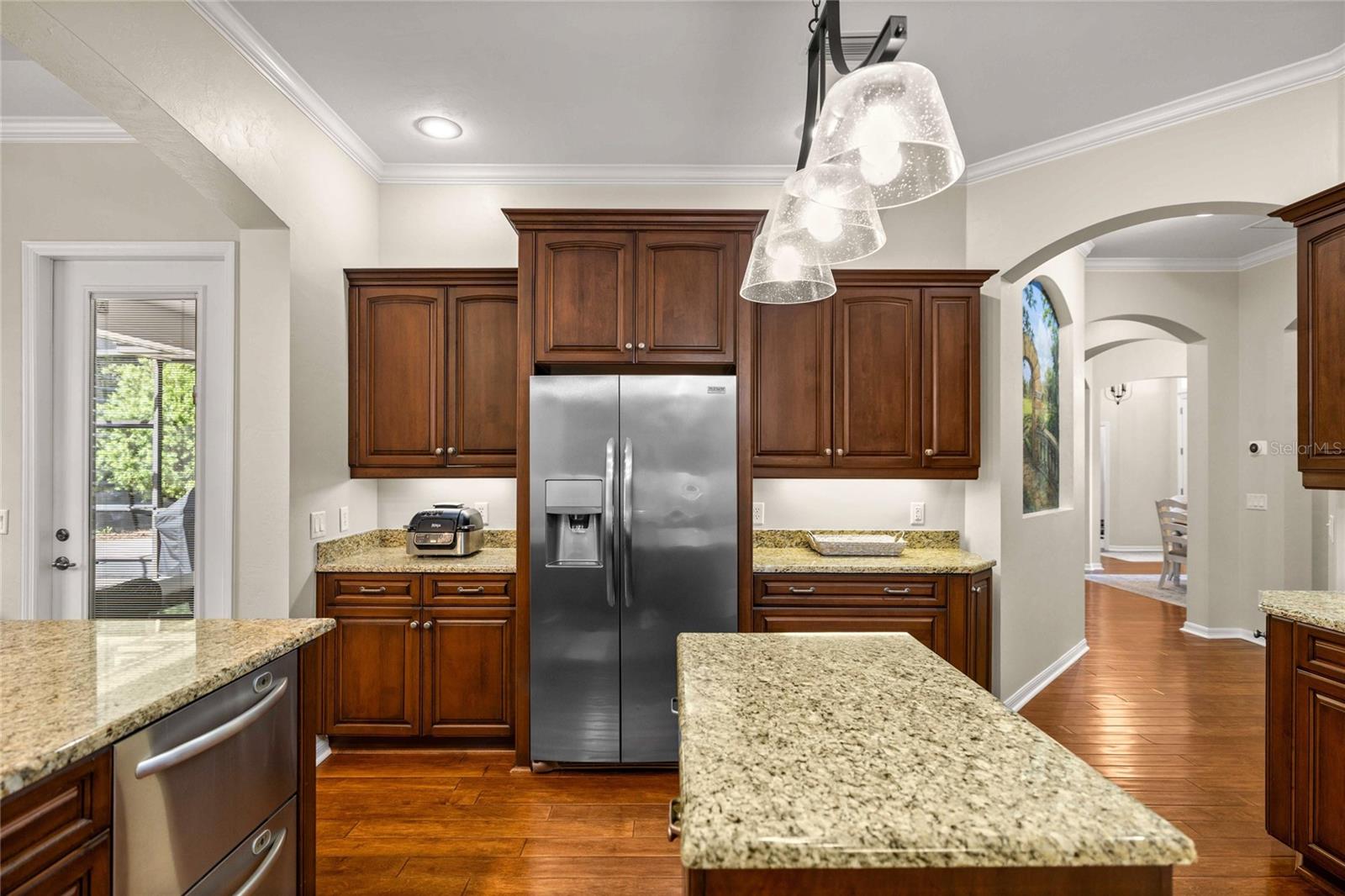 HP/MARKET SQUARE - Residential