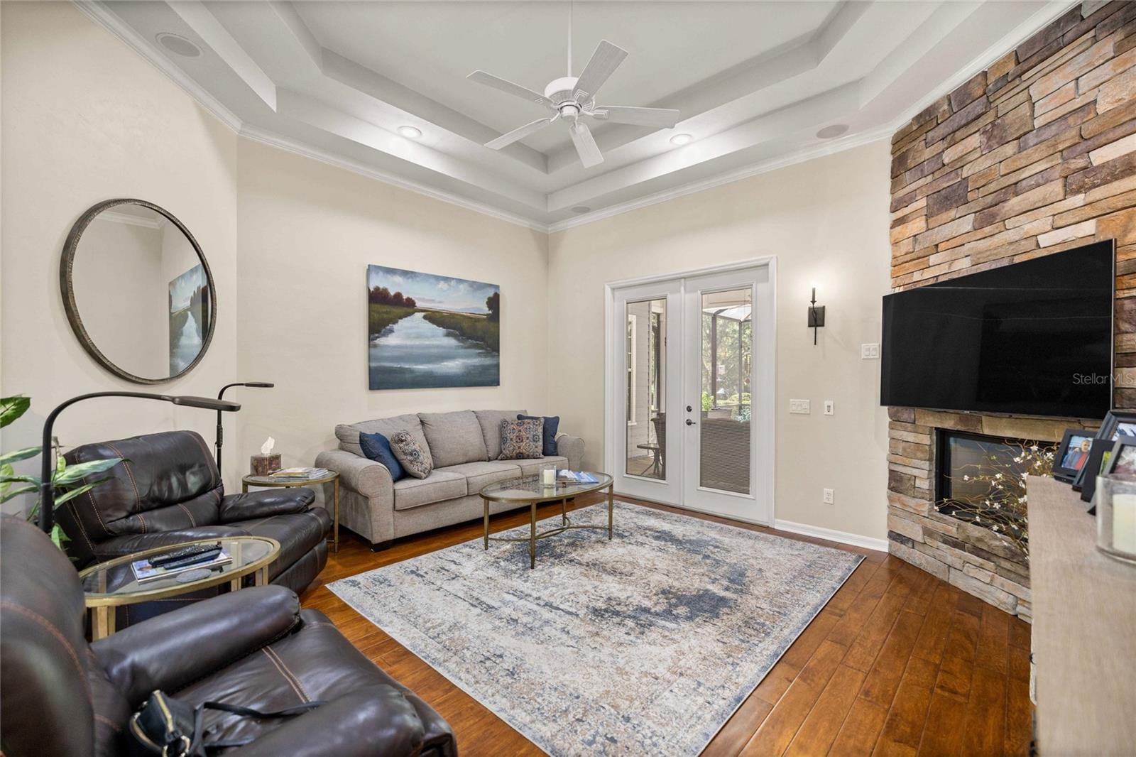 HP/MARKET SQUARE - Residential