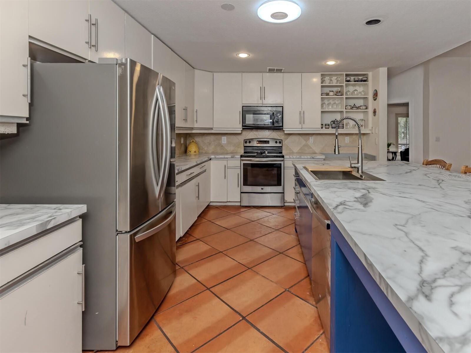 VENICE ACRES - Residential