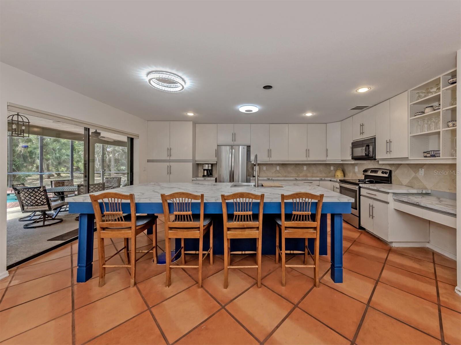 VENICE ACRES - Residential