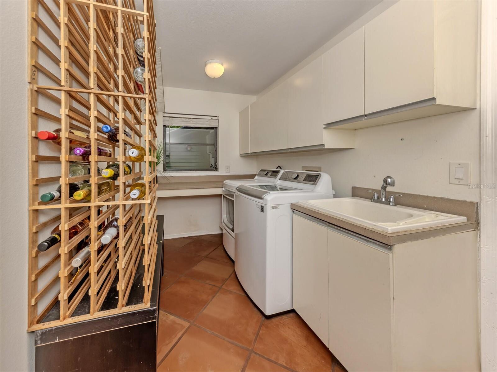 VENICE ACRES - Residential