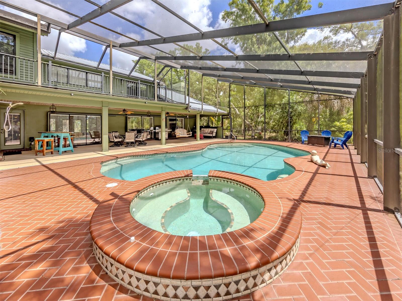 VENICE ACRES - Residential