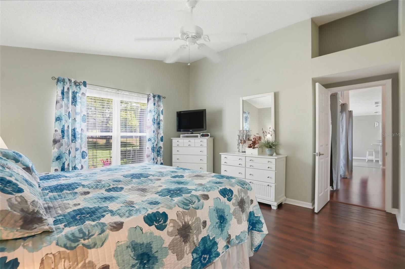 WELLINGTON AT SEVEN HILLS PH5A - Residential