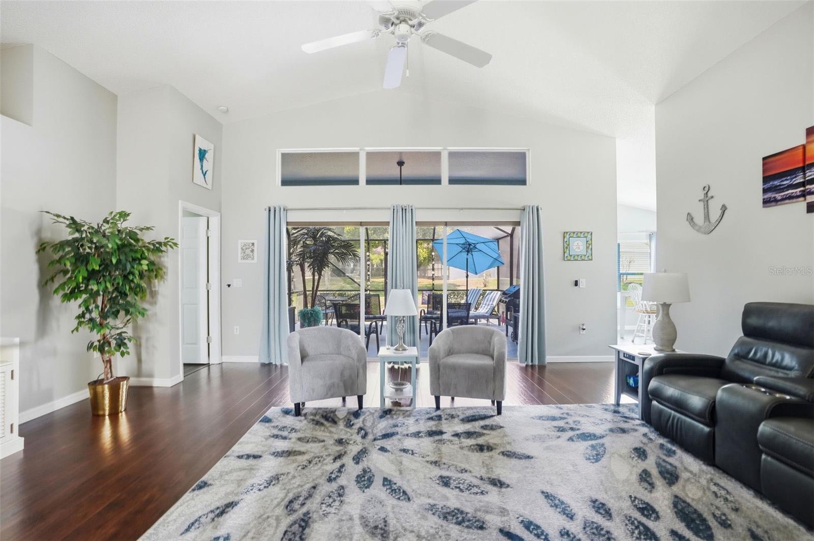 WELLINGTON AT SEVEN HILLS PH5A - Residential