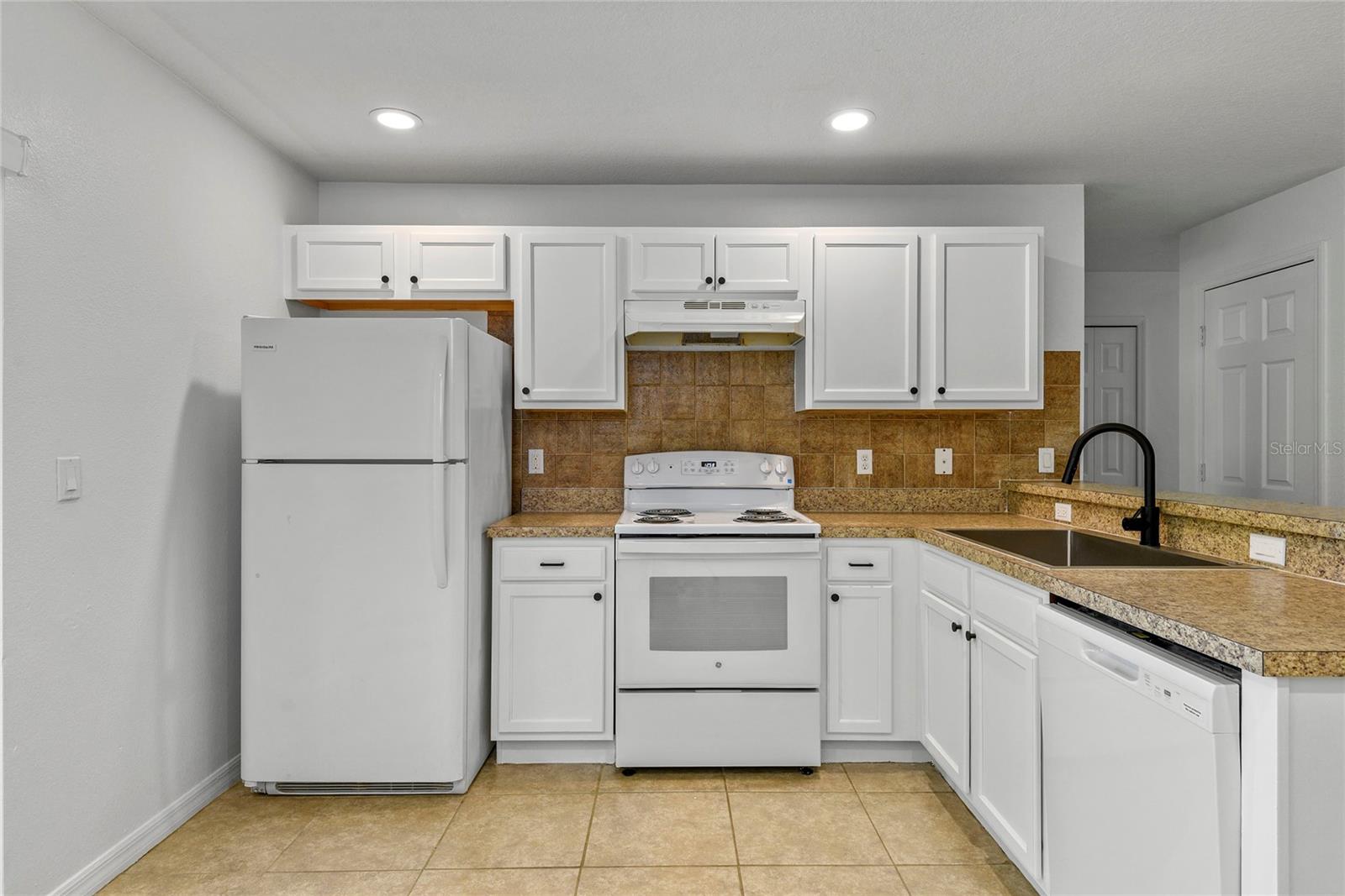 SLOVAK VILLAGE - Residential Lease