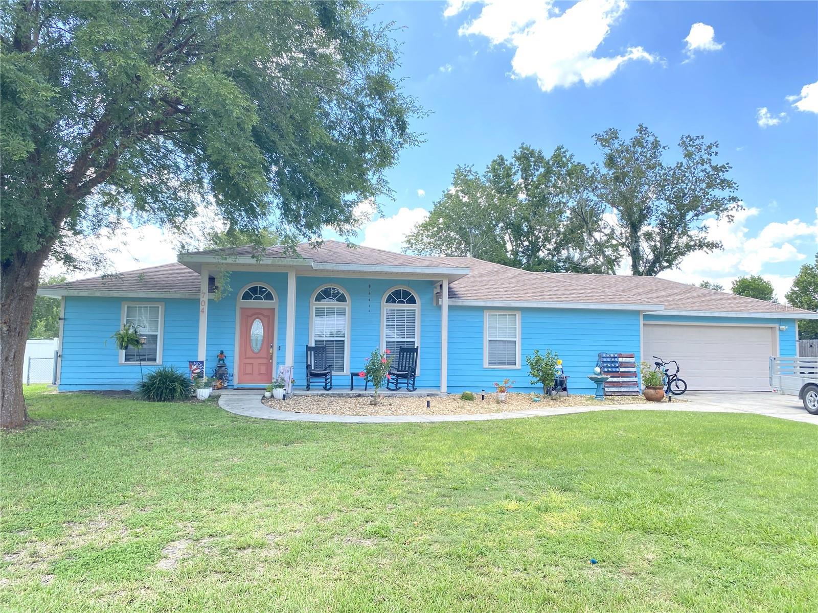 Beautiful 3-bedroom 2-bath split plan house in desirable WOODFIELDS subdivision! NO HOA!! This is close to the Williston Public Schools. Perfect for a growing family or if you are looking for a quiet neighborhood in Williston to call HOME. Chain link fencing encloses the Backyard and includes a NEW 20' above ground swimming pool. Walk into an open floor plan with a Cathedral Ceiling and Herringbone pattern tiled floor. Sliding Glass door leads to the backyard concrete patio. Kitchen has large cast iron sink, newer stainless-steel refrigerator, Eat-in counter and Pantry closet. Primary Bedroom has large ensuite Bathroom with Jetted Bathtub, newly tiled shower and Walk in Closet. Owners are including the Starlink equipment with the house! Roof is 6 yrs old, Hot water tank is 2 yrs old, has Trane HVAC. Comes with washer & dryer.