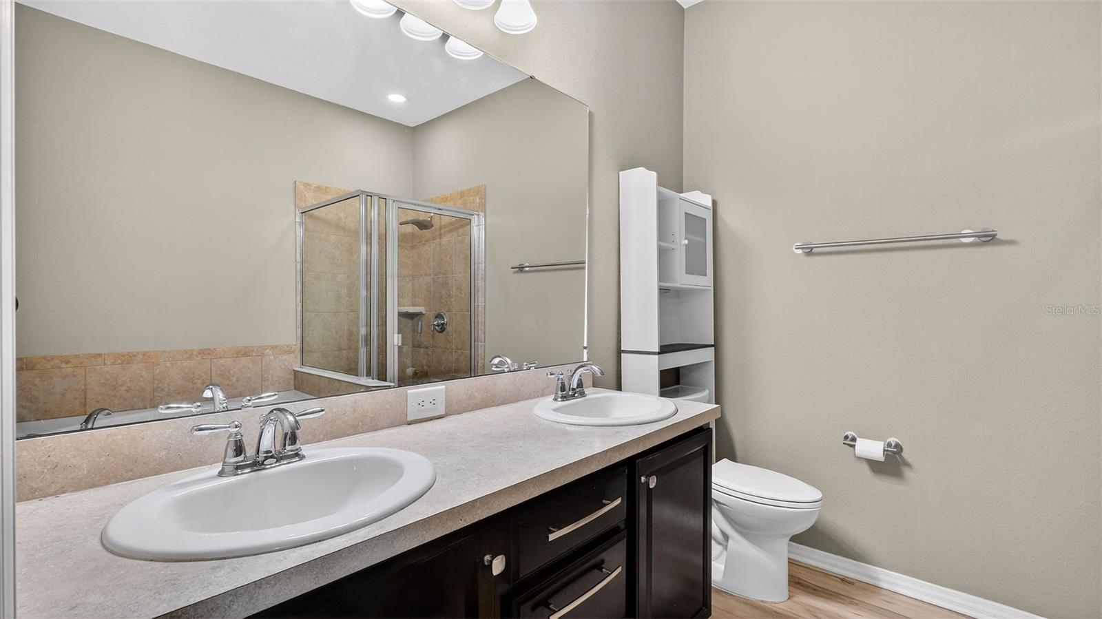TRILLIUM VILLAGE D - Residential