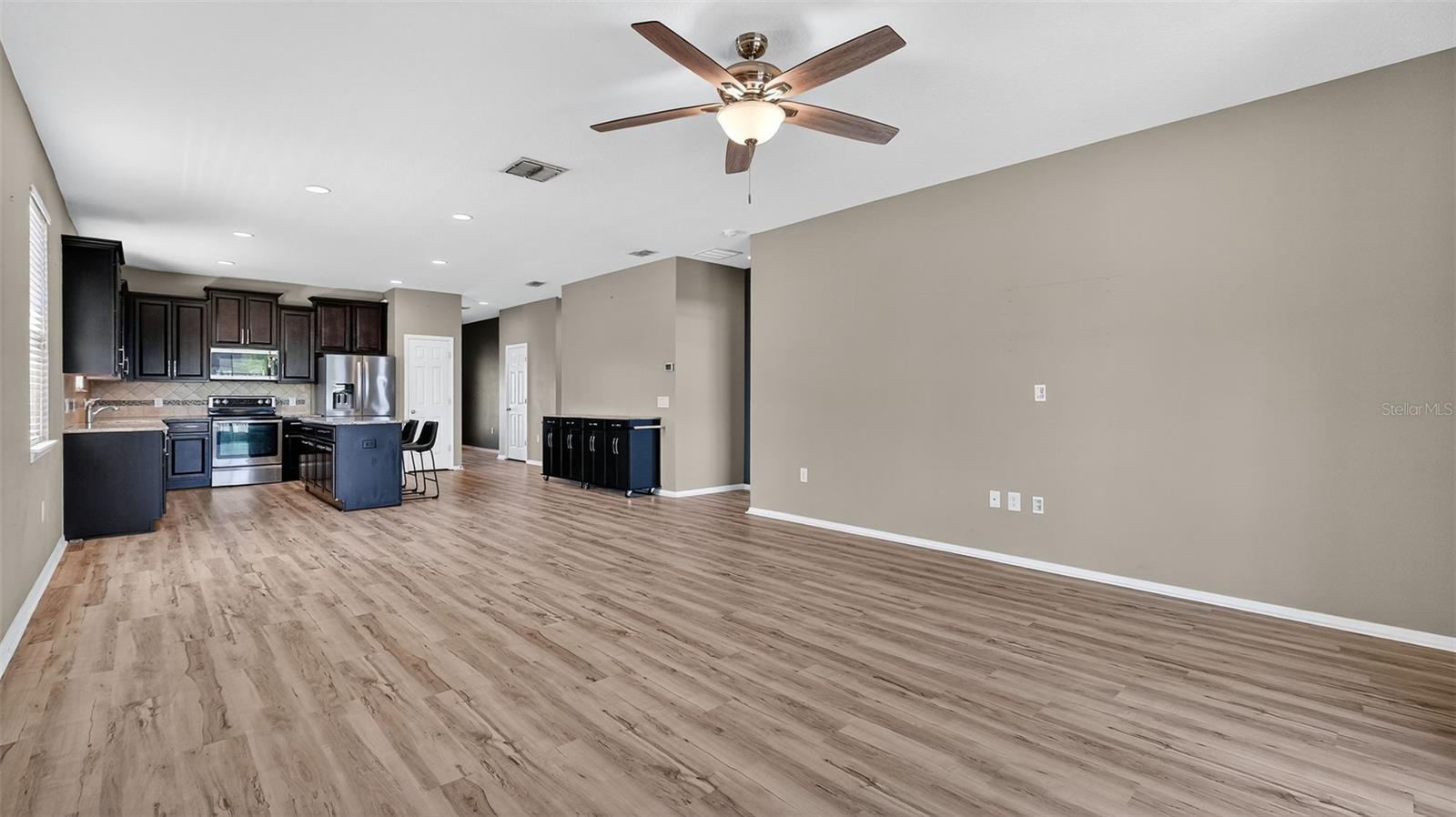 TRILLIUM VILLAGE D - Residential