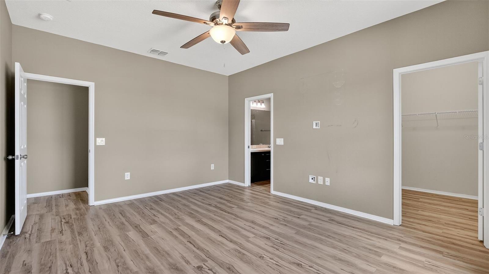 TRILLIUM VILLAGE D - Residential