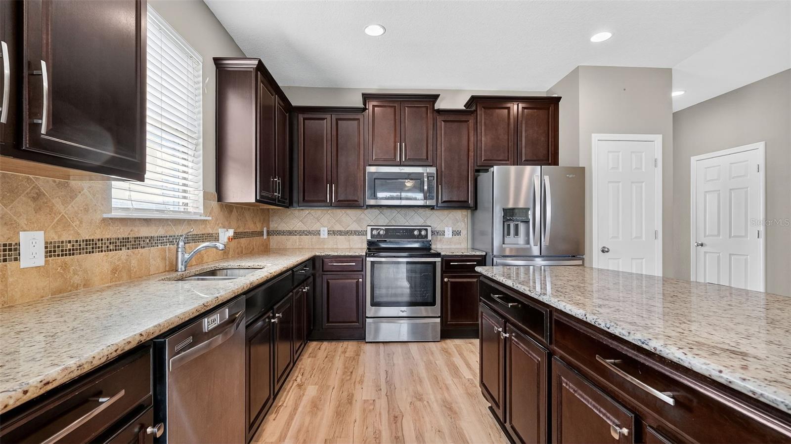 TRILLIUM VILLAGE D - Residential