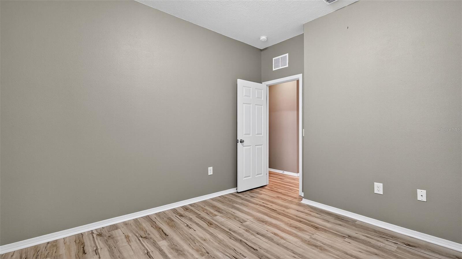 TRILLIUM VILLAGE D - Residential