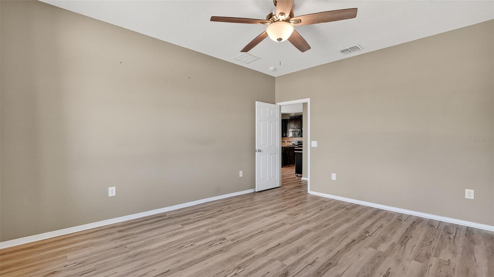 TRILLIUM VILLAGE D - Residential