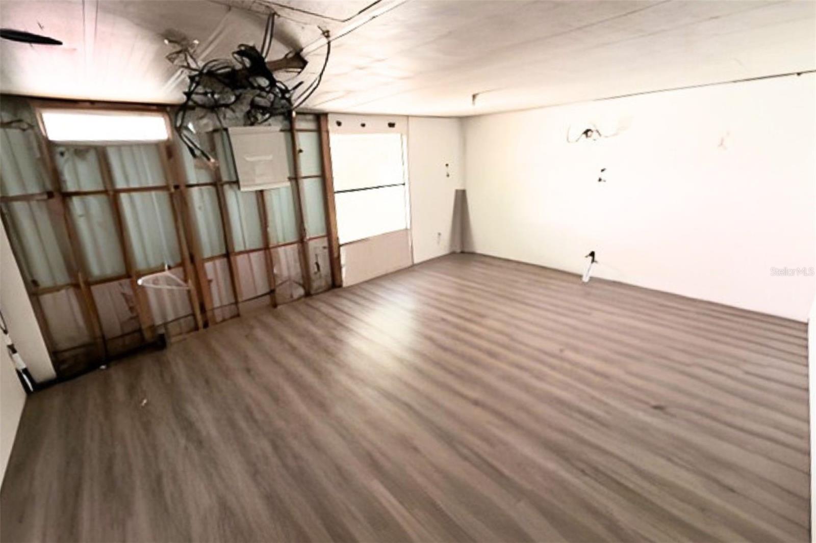 PARKWOOD ACRES - Residential