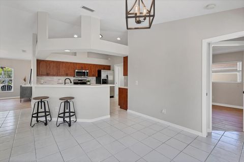 Single Family Residence in ROTONDA WEST FL 22 MEDALIST COURT 12.jpg