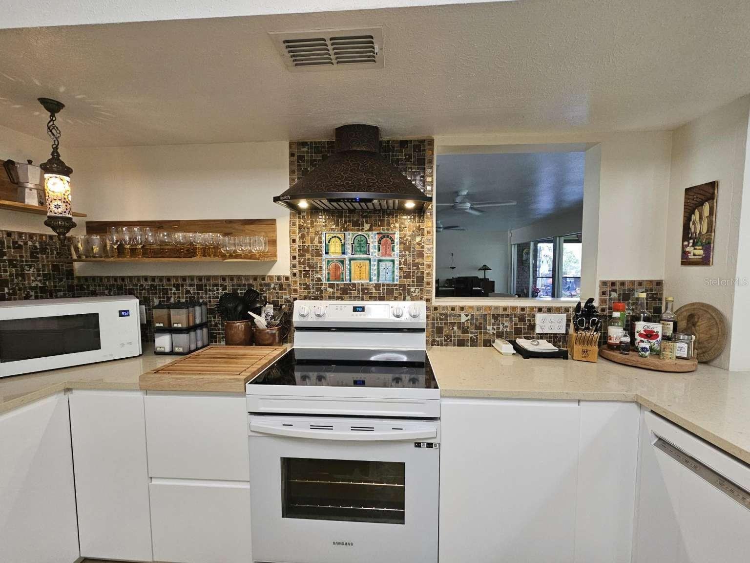 DUPREE GARDENS 1ST ADD - Residential