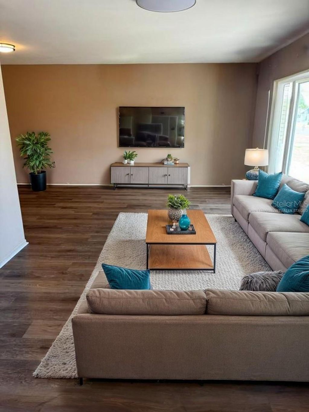 Photo of 1515 Arrowhead Drive, Sun City Center, FL 33573 (MLS # TB8363095)