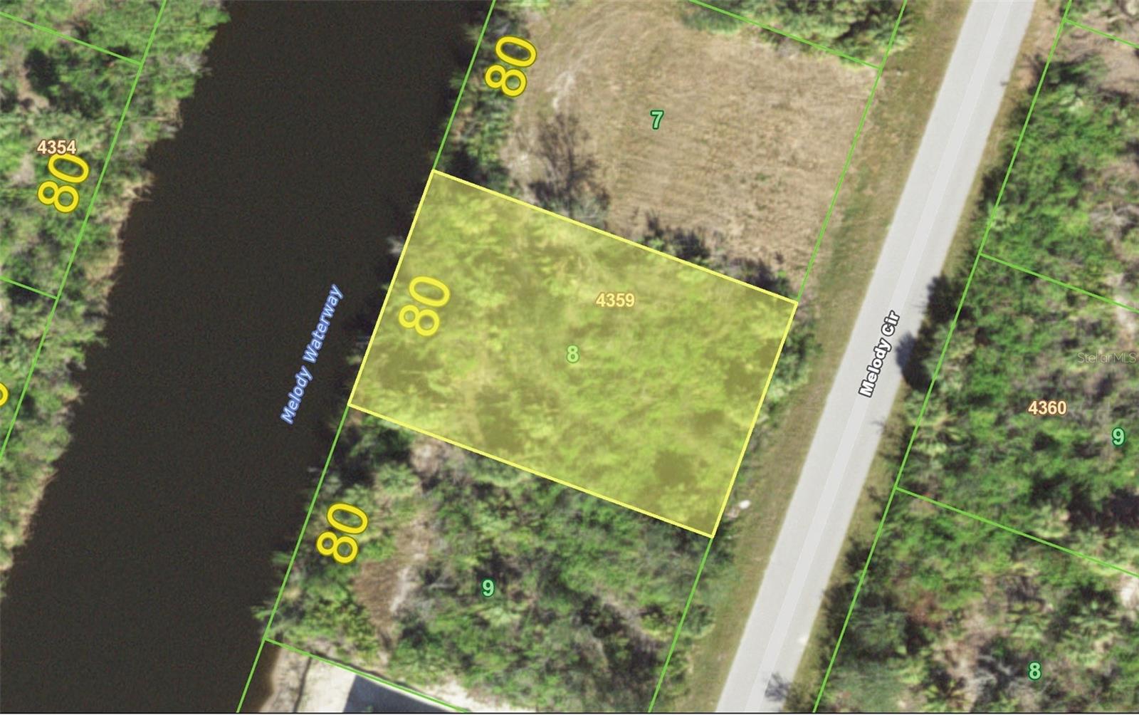 Vacant lot available with gulf access located in the sportsman community of South Gulf Gove! With 25-30 minutes out to the lock system. Come be a part of this great Florida lifestyle!