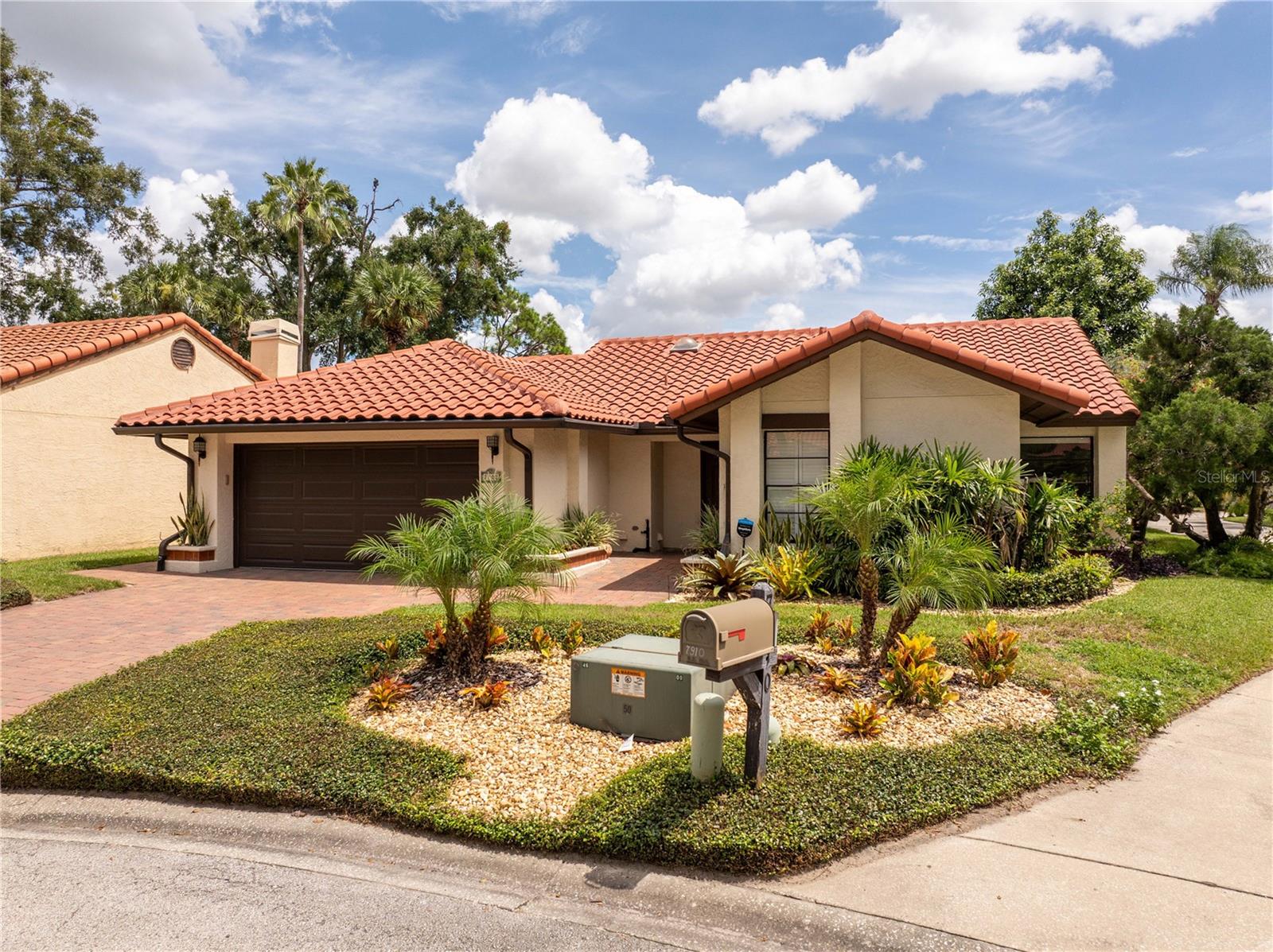 GRANADA VILLAS PH 01 - Residential