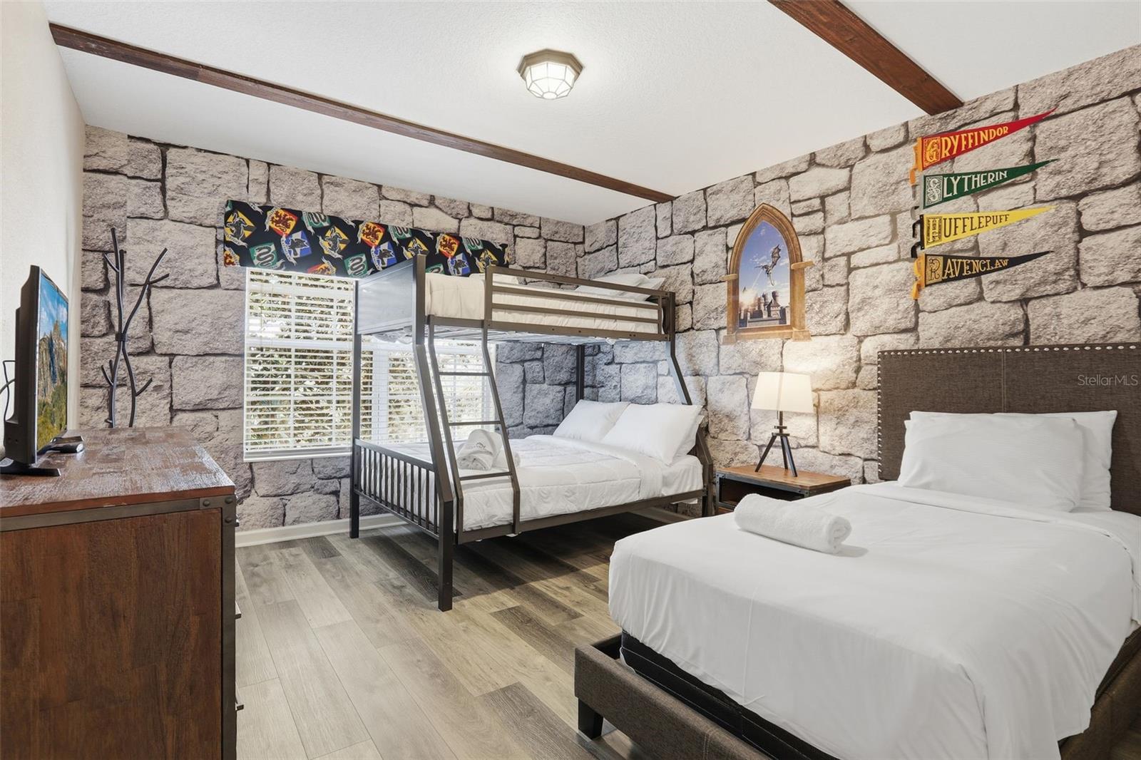 WINDSOR HILLS PH 6 - Residential