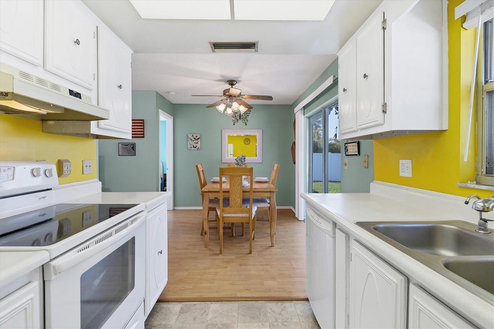 VENICE GARDENS - Residential