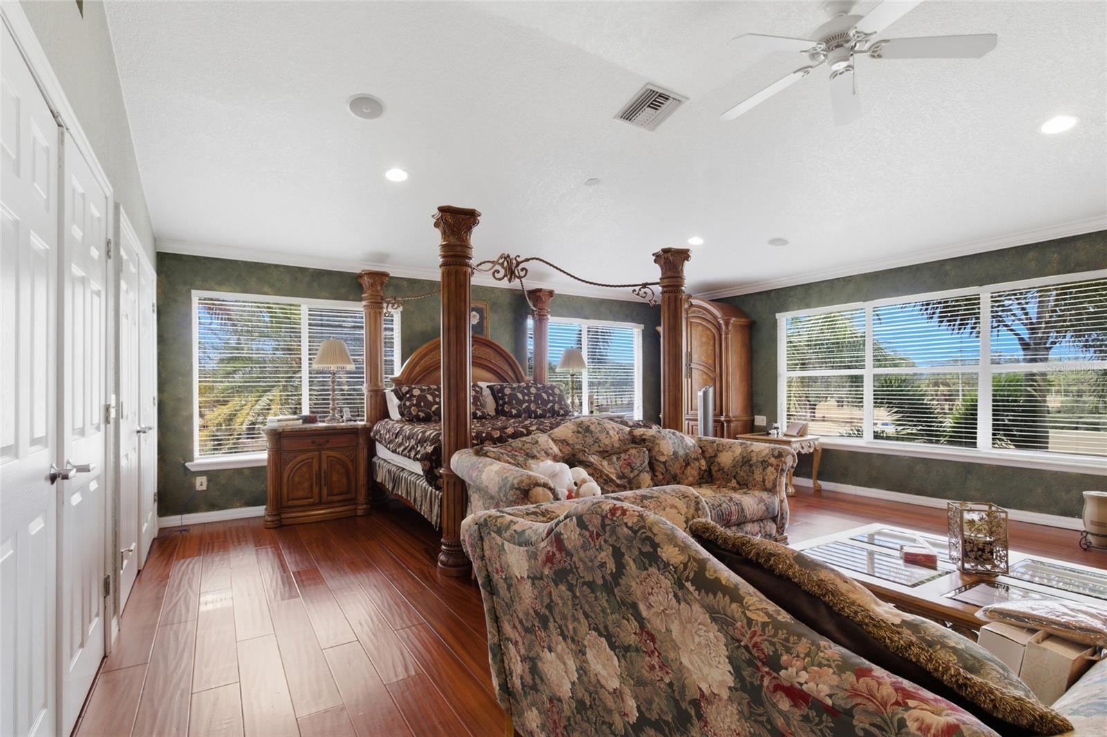 SHIRLEY MANOR SUB - Residential