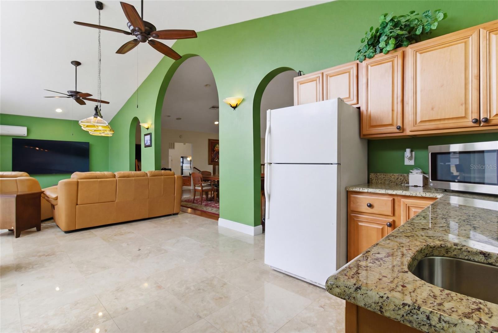 SHIRLEY MANOR SUB - Residential