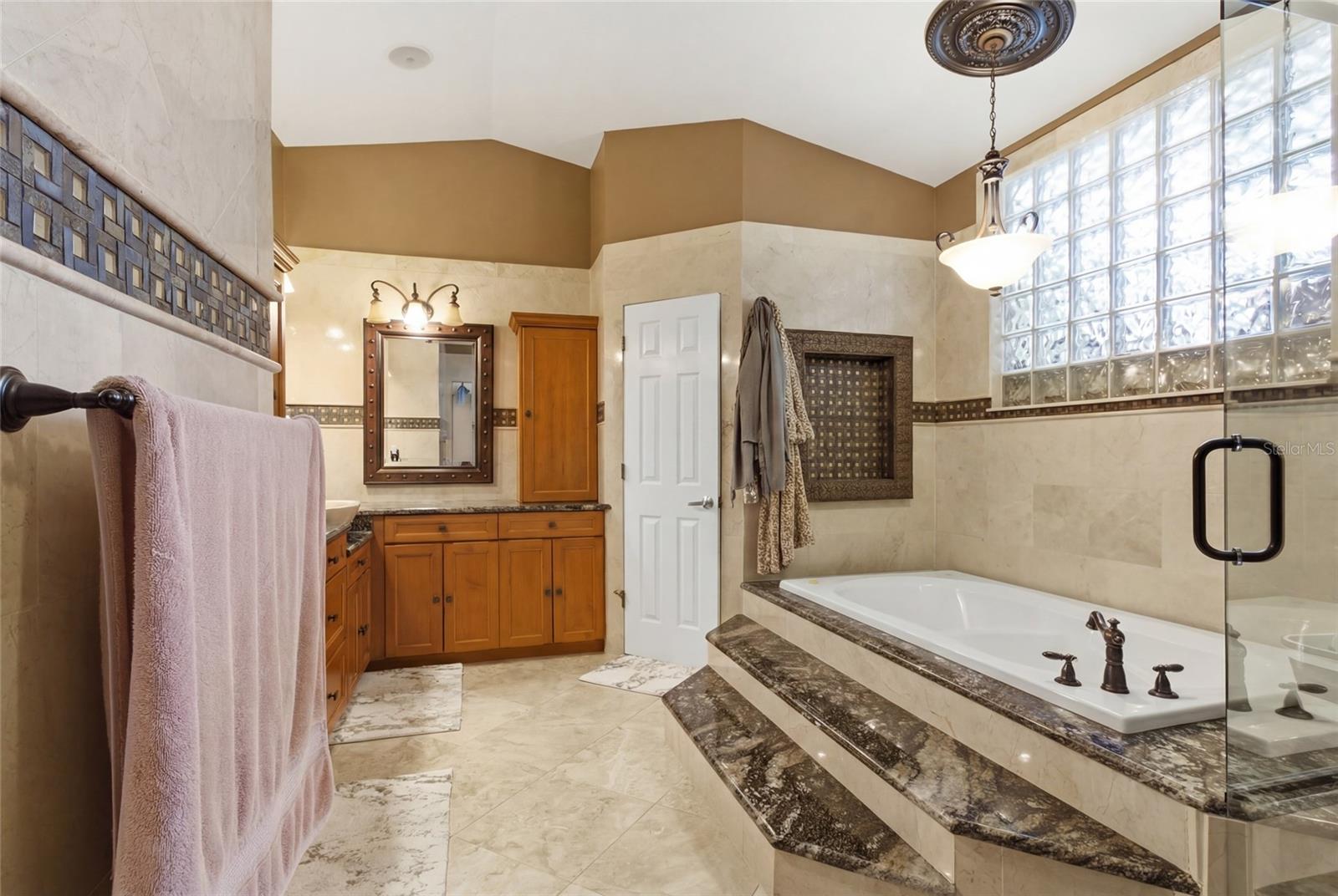 SHIRLEY MANOR SUB - Residential