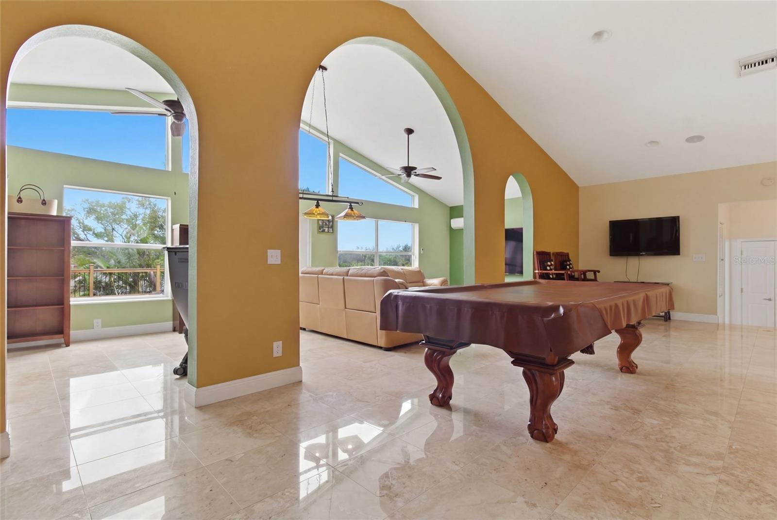 SHIRLEY MANOR SUB - Residential