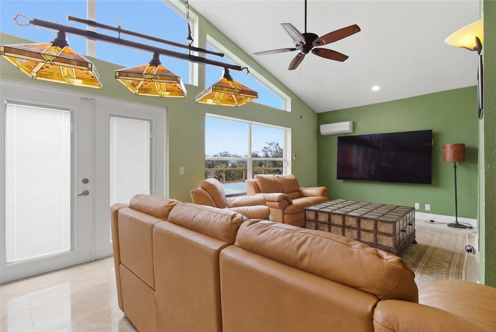 SHIRLEY MANOR SUB - Residential