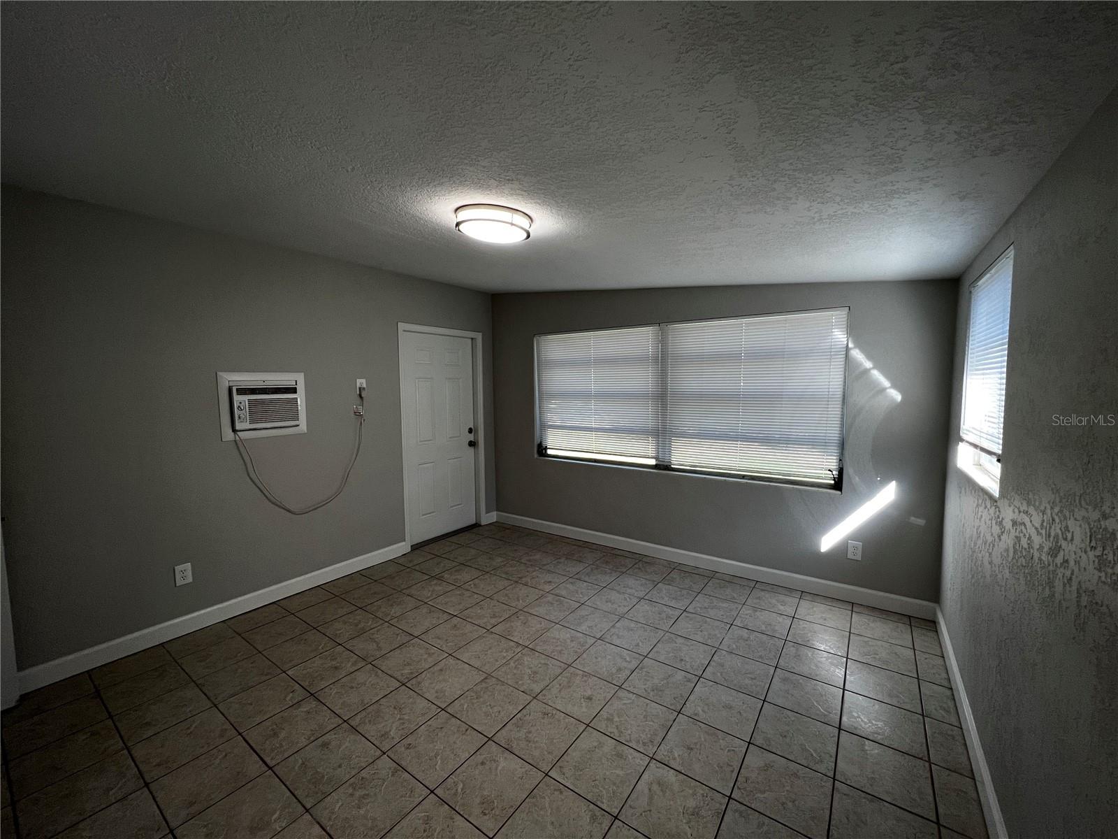 TEMPLE TERRACE ANNEX - Residential Lease