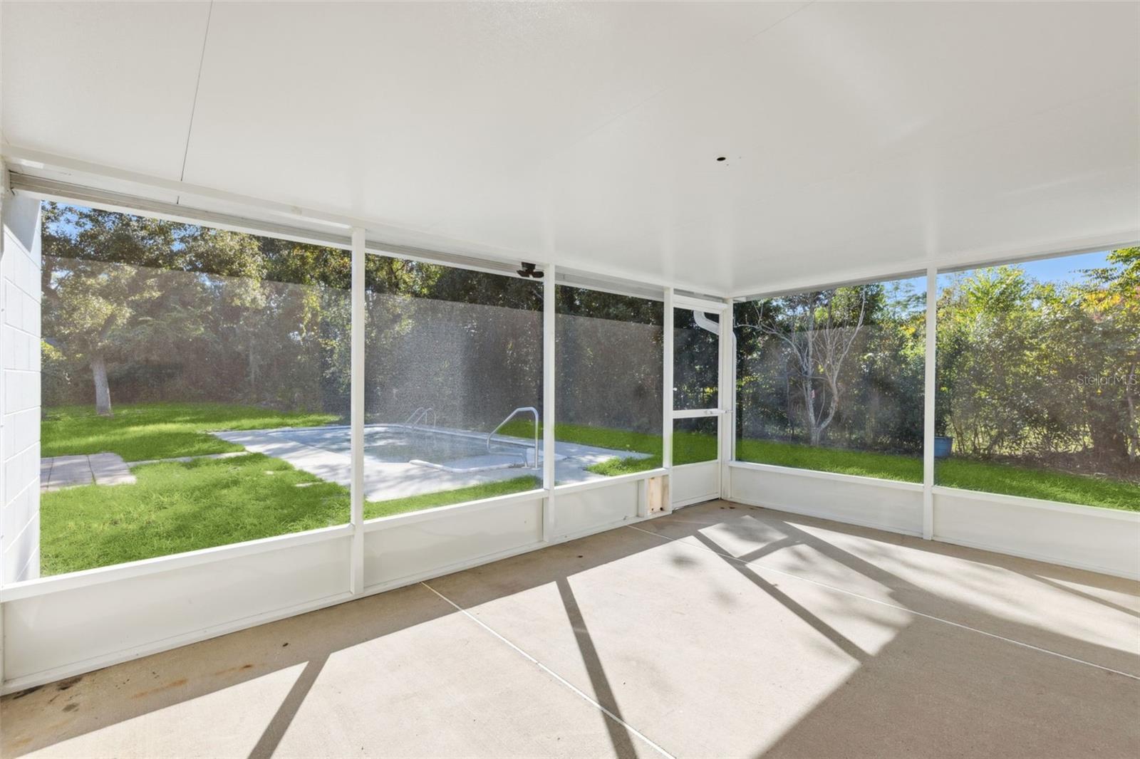 DELTONA LAKES UNIT 02 - Residential