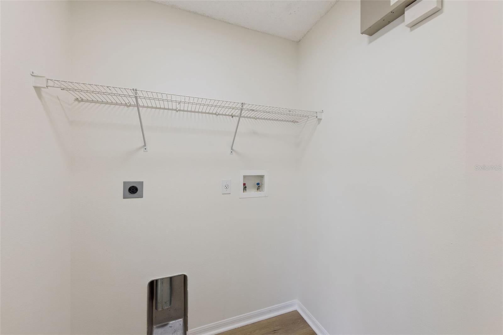 DELTONA LAKES UNIT 02 - Residential