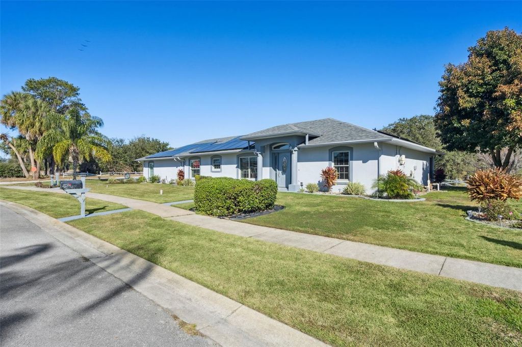 Photo of 217 Kent Court, Haines City, FL 33844 (MLS # S5142121)