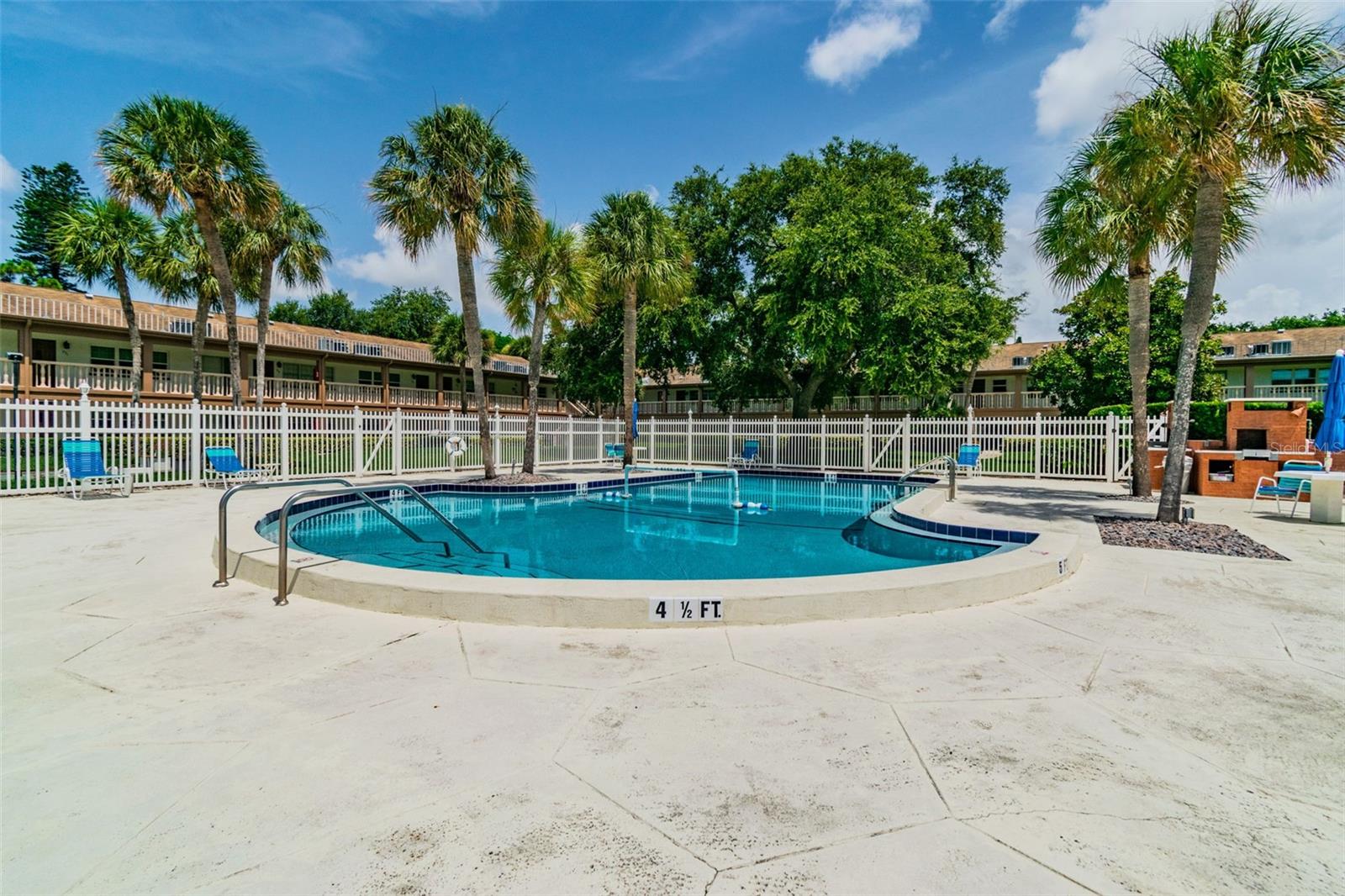 VELVET CLOAKE CONDO - Residential