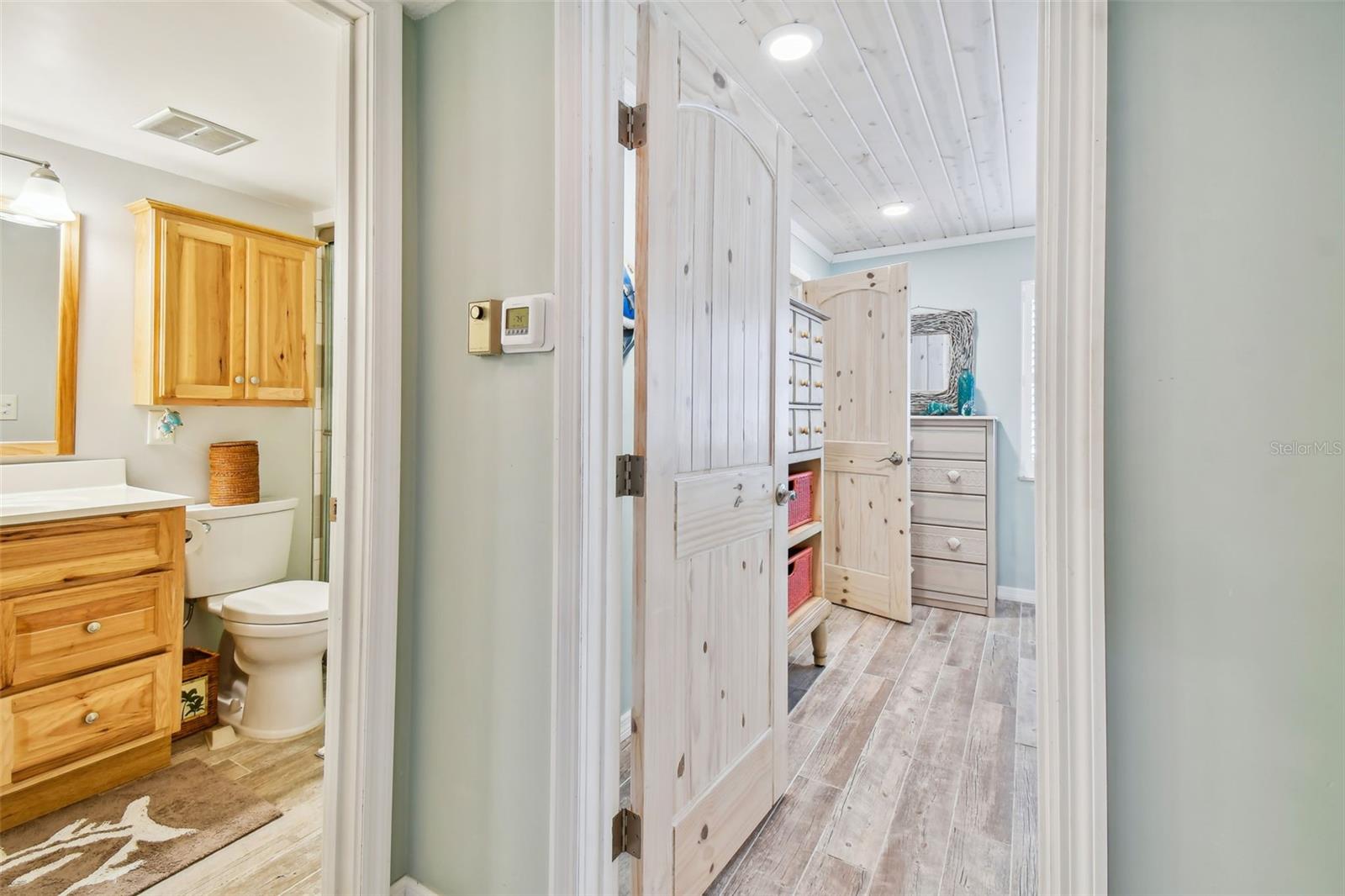 VELVET CLOAKE CONDO - Residential